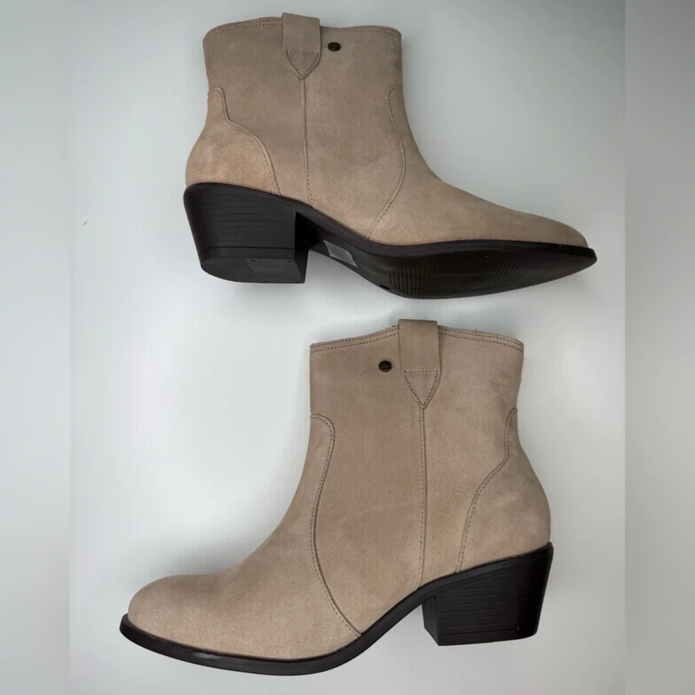 Barbour Women's Taupe Suede Ankle Western Booties Size 10 Feminine Classic